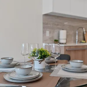 Center Brand New 1 Bedroom 4 Guests Richmond